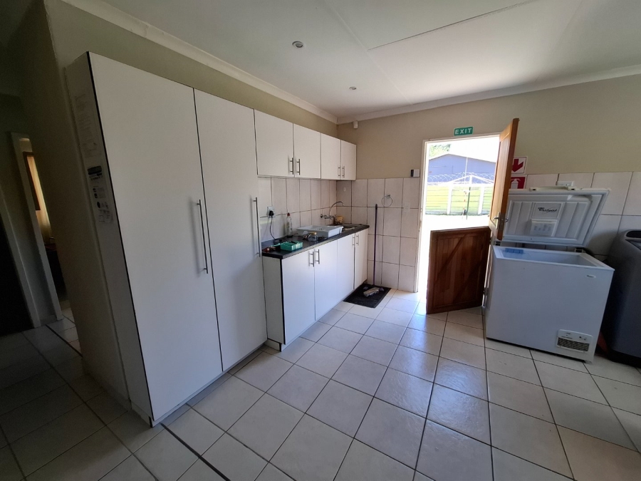 4 Bedroom Property for Sale in Brandwag Free State